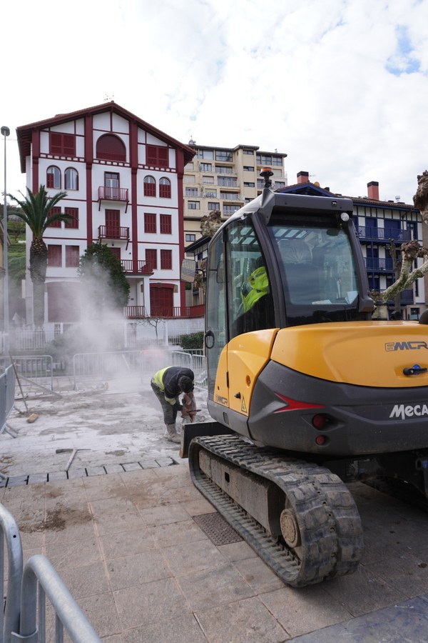 El Ayuntamiento inicia los trabajos de mejora del suministro de agua y saneamiento de la Alameda